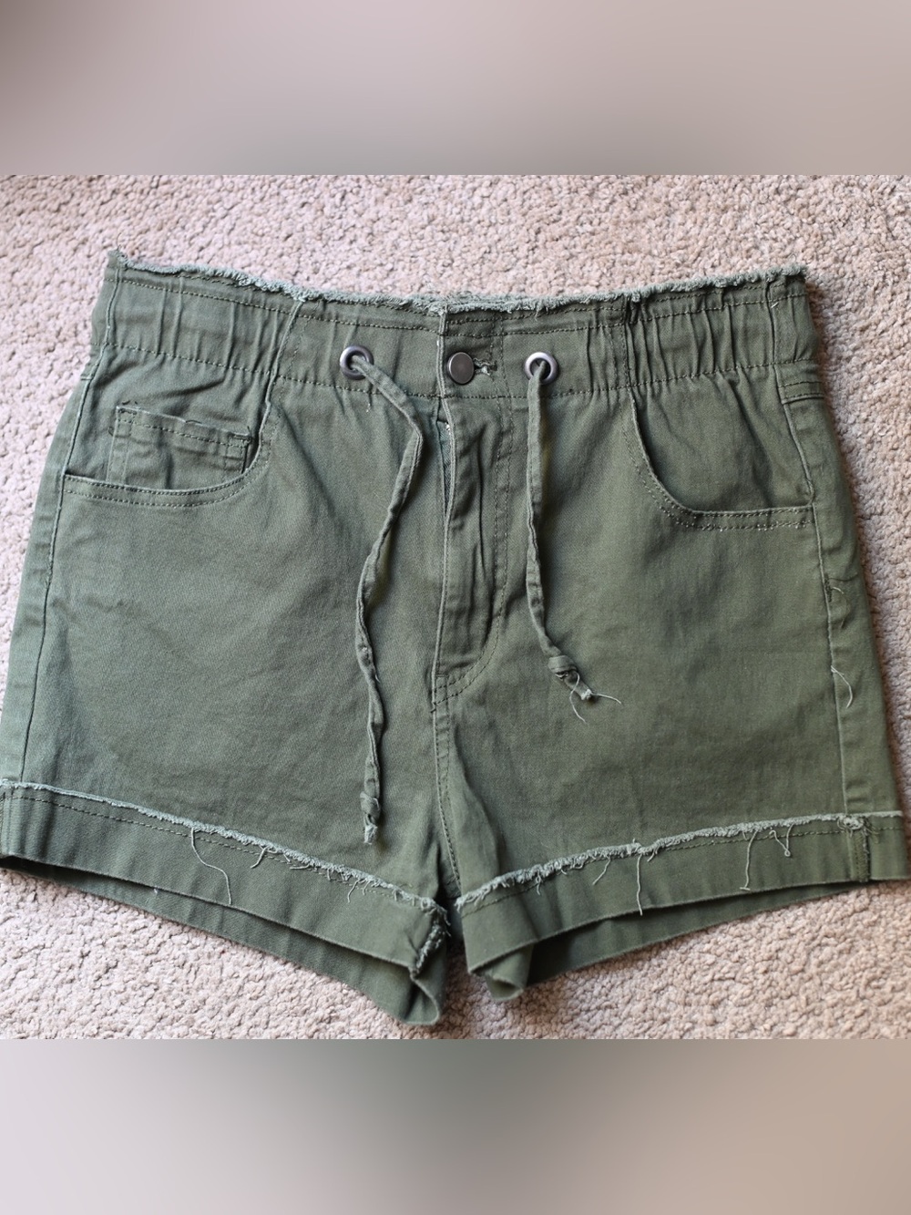 No Boundaries Olive Green High-Waist Frayed Hem Drawstring Shorts